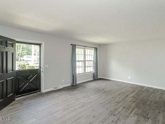 5th image of 6727 Garden Rd