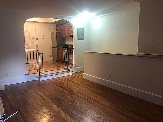 4th image of 487 W End Ave APT 1B