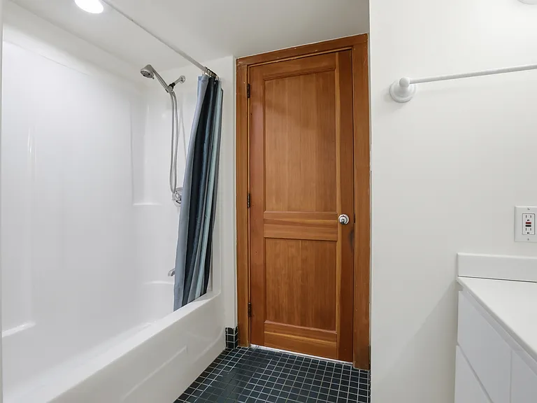 6 Forest St #R — Photo 16