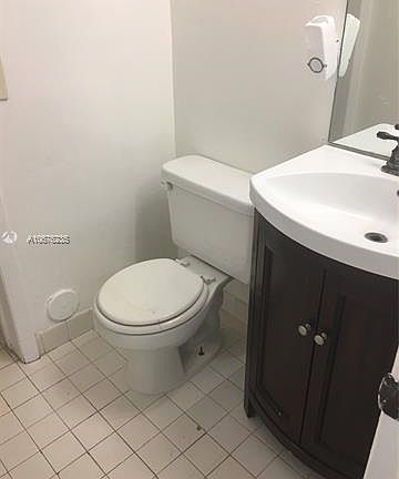 3rd image of 1190 Washington Cir #1190G