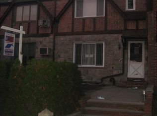 6734 Kessel St, Forest Hills, NY 11375