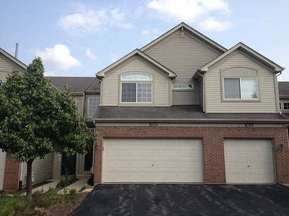 1037 Woodview Ct, Aurora, IL 60502