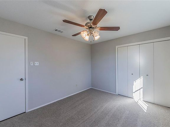 3rd image of 3809 Arnold Dr
