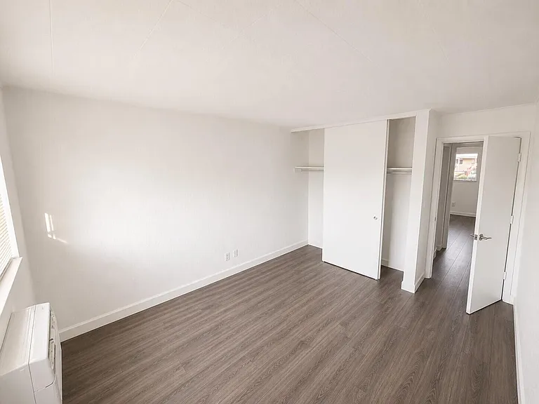 510 Lake Shore Dr #5 — Photo 9