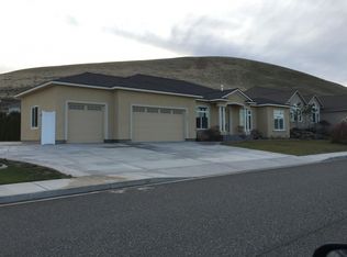 5701 Kenra Loop, West Richland, WA