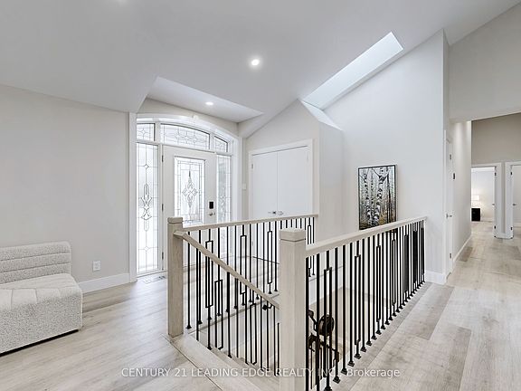 4th image of 6 Beach Rd