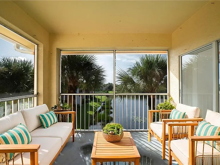 6400 Aragon Way #303 — Photo 3