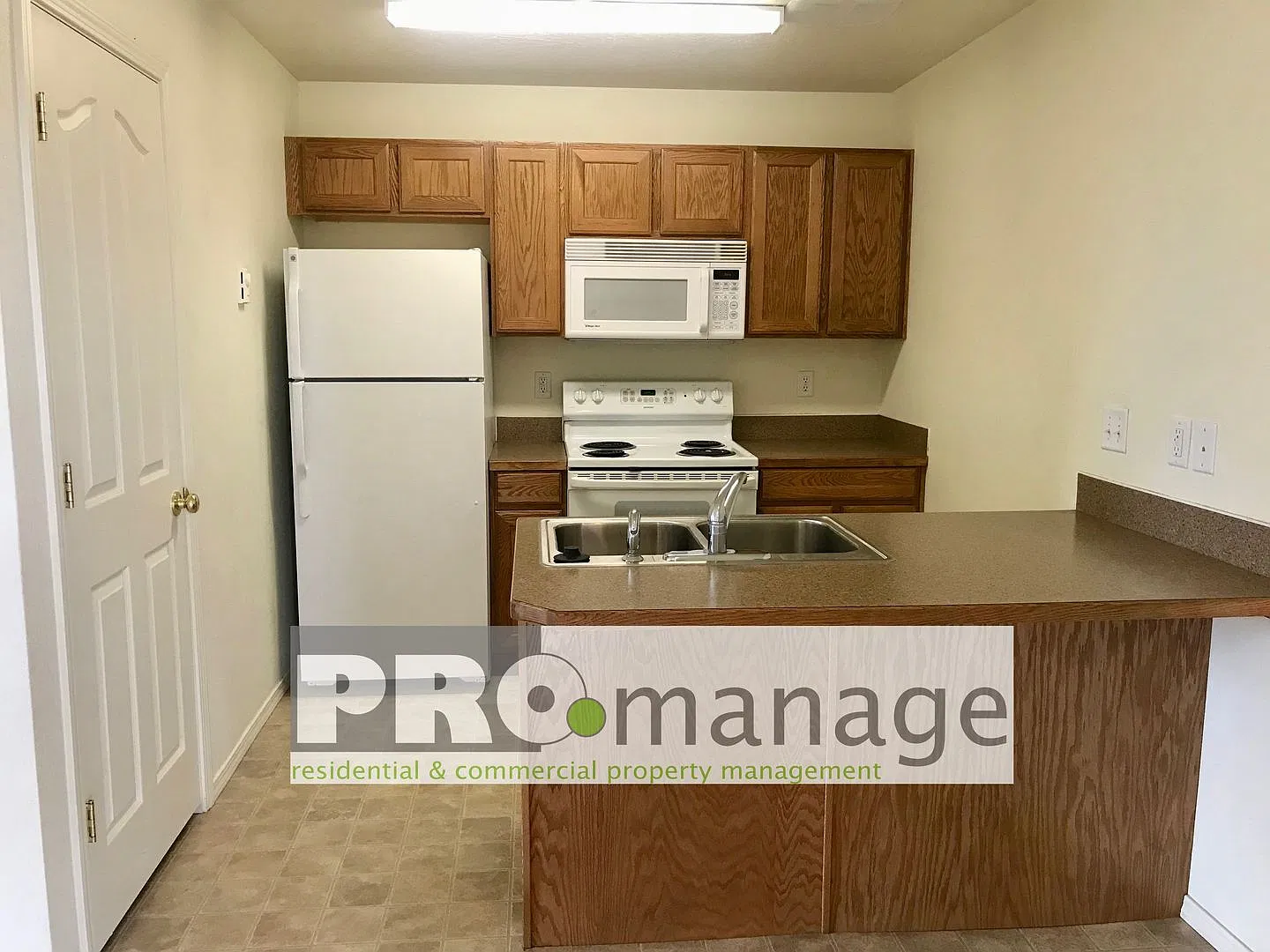 2558 Prospect Dr. — Photo 2