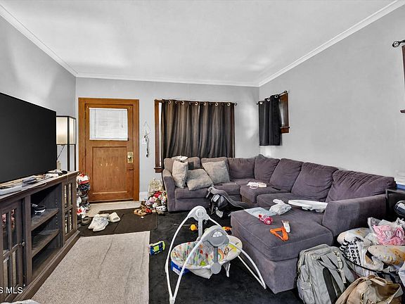 3rd image of 1758 Loxley Rd