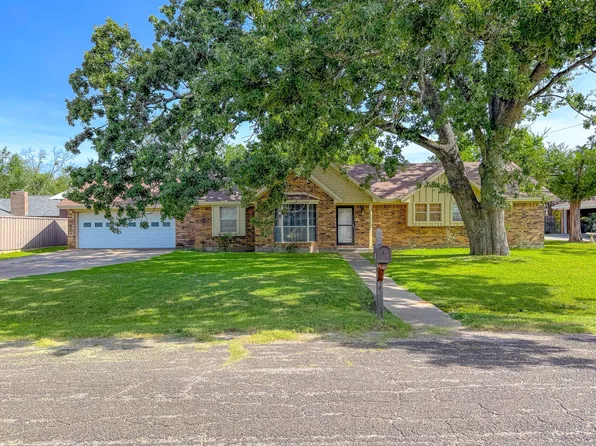 574 Ferndale Ln, Fairfield, TX 75840