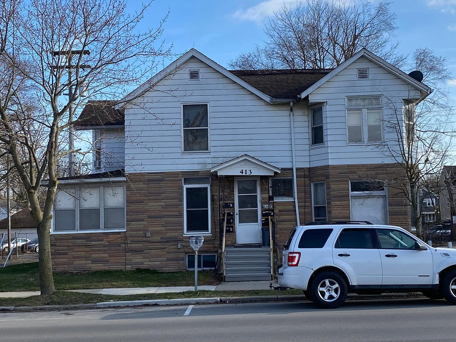 4 bed, 1100 sqft, $1,625 — Photo 1