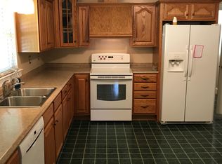 119 W G St, Newton, NC 28658
