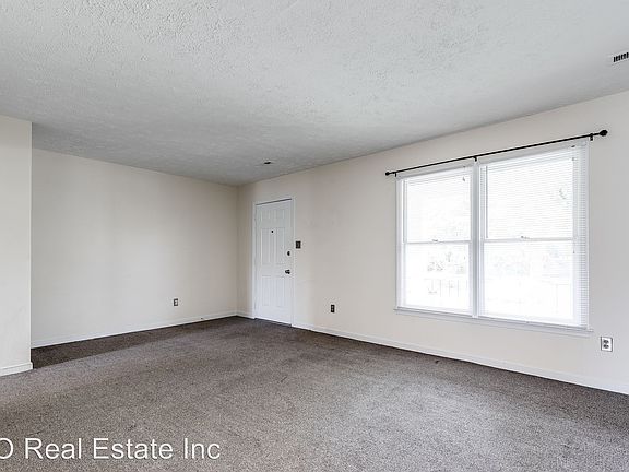 2nd image of 1509 Lakeview Ave