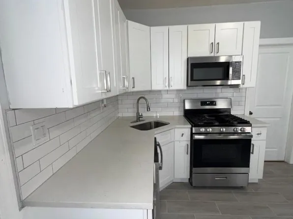 458 Livingston St #1, Elizabethport, NJ 07206