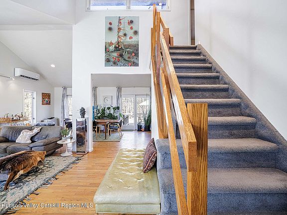 3rd image of 187 Wanatuska Court