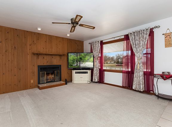 3rd image of 1408 Briarcliff Dr