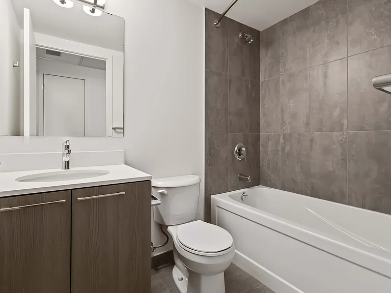 7437 Kingston Rd #413 — Photo 14