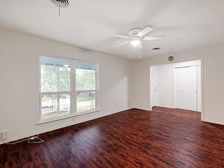 6108 Cherrylawn Cir — Photo 11