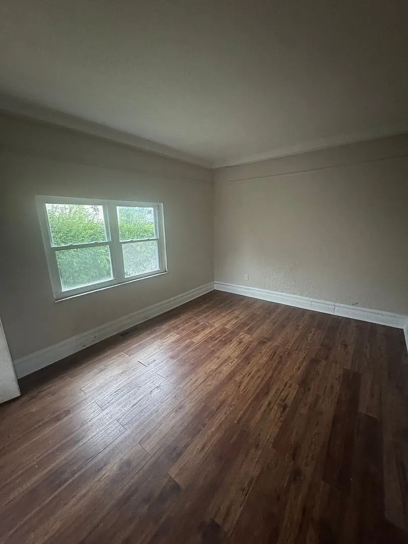 Charming 3BR Home in Swissvale — Photo 2