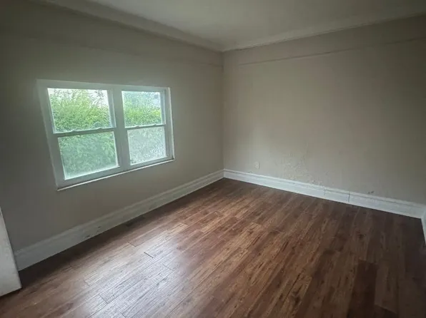 1901 Milligan Ave, Pittsburgh, PA 15218