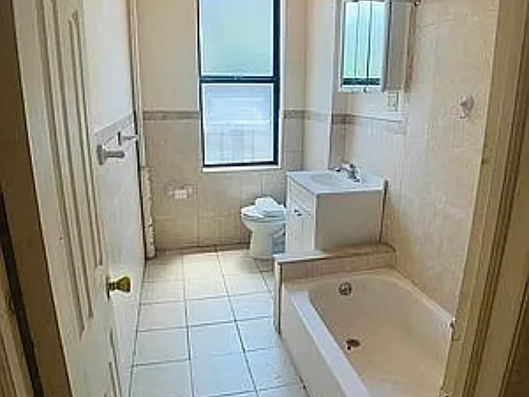 621 W 172nd St #22 — Photo 5