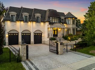 18 Suncrest Dr, Toronto, ON M3C 2L2