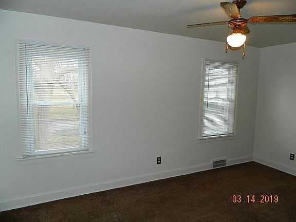 3rd image of 39847 Ormsby St