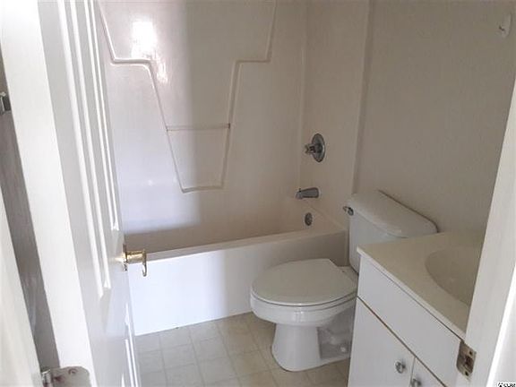 5th image of 3955 Gladiola Ct Unit 304
