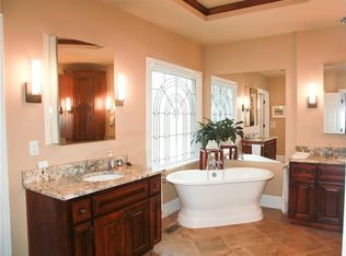 6670 River Crest Pt, Suwanee, GA 30024