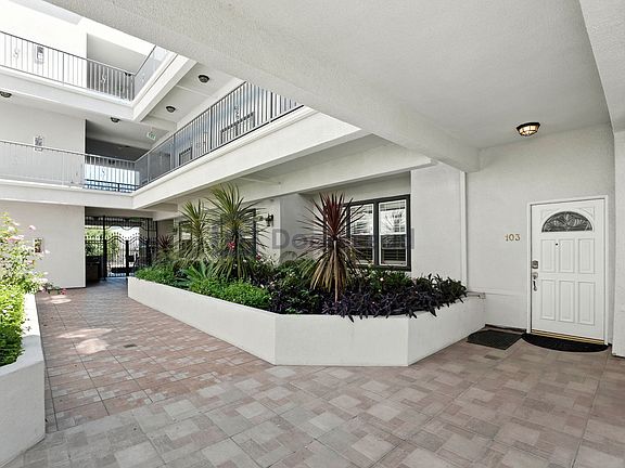 5th image of 465 E Magnolia Blvd APT 103