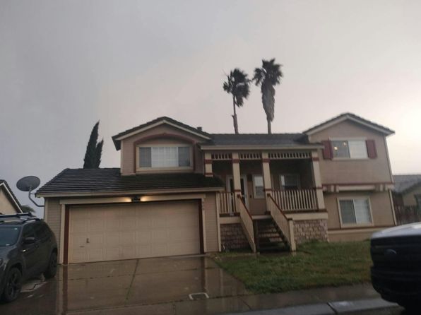 808 Prairie Dunes Dr