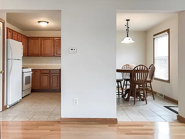3873 E Boardwalk Pl — Photo 3