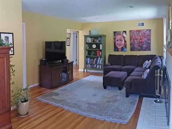2nd image of 5519 Hollings St