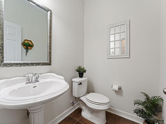 5th image of 13302 Rising Bluff Ln