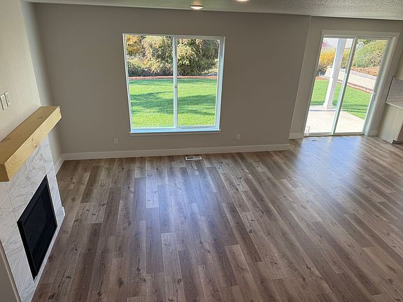 4th image of 9604 NE 29th Ave