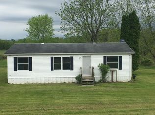 29 Bridge St, Dundee, NY 14837