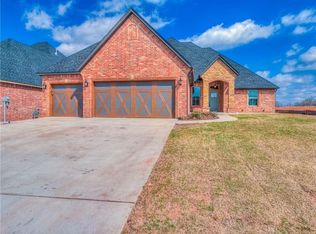 6125 Oxnard St, Edmond, OK 73034