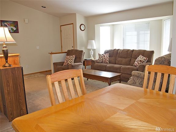 4th image of 2317 20th St SE