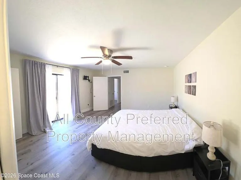 1642 S Park Ave — Photo 15