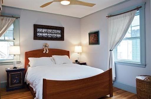 2nd image of 27 Willoughby St #Kr