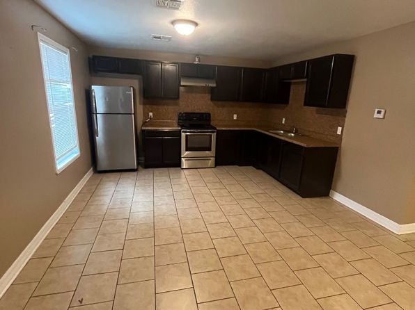 3118 Devaughn St
