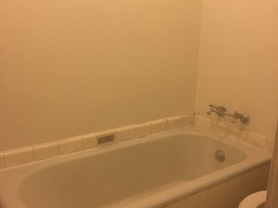 1st image of 555 Pacific Ave APT 3