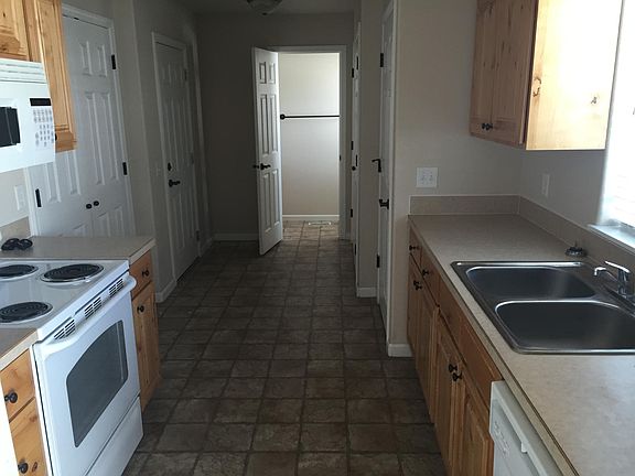 2nd image of 1557 Bullpen Way