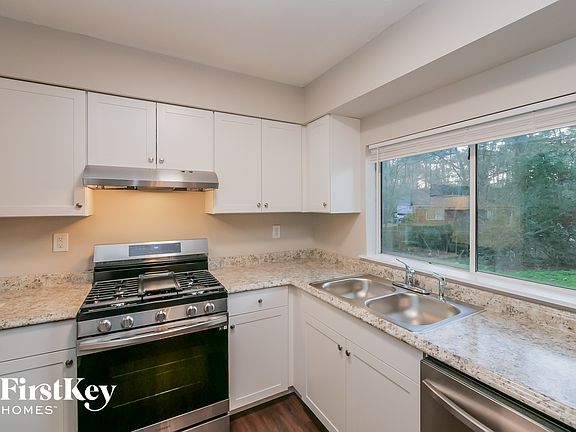 5th image of 9052 Homewood Dr