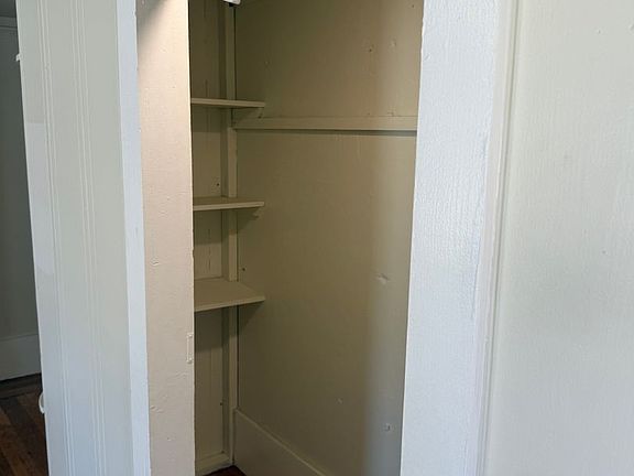 3rd image of 2210 Capitol Ave #2