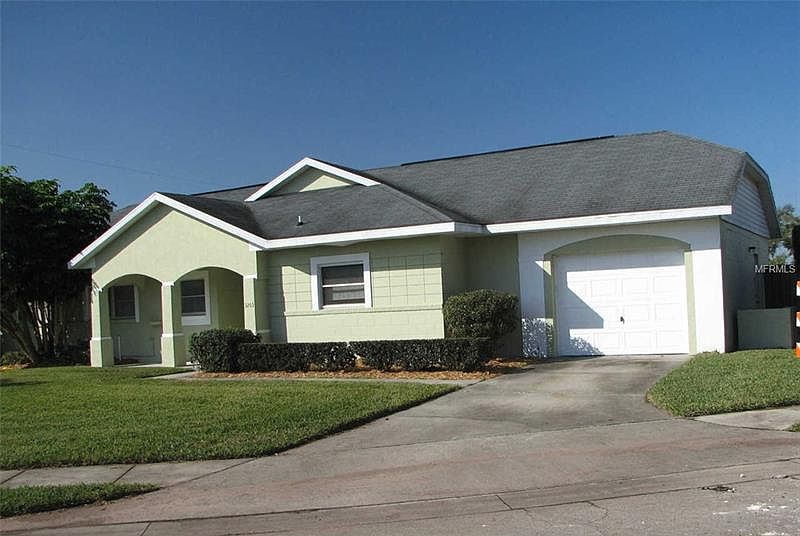 1st image of 3265 Oak Bluff Dr