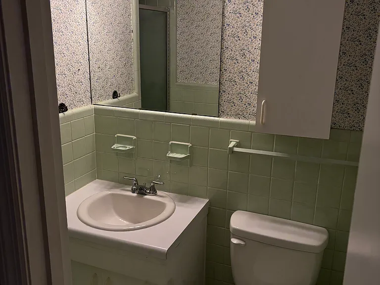 1109 Normandy Rd — Photo 11