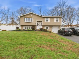 24 Northpark Drive, Garnerville, NY