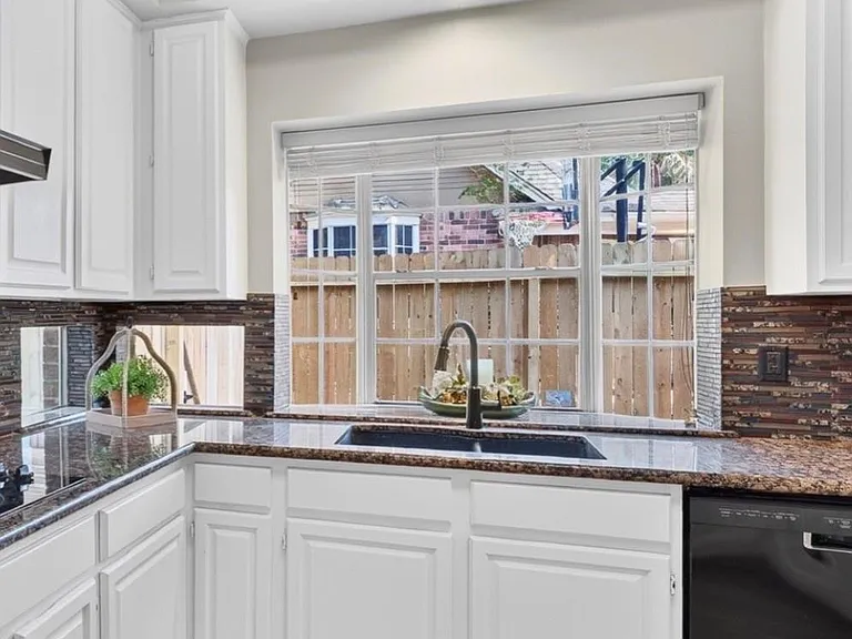 4415 Echo Falls Dr — Photo 18