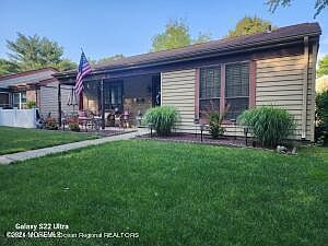 1st image of 644B Sherwood Ct